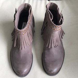 Naughty Monkey Suede Boots